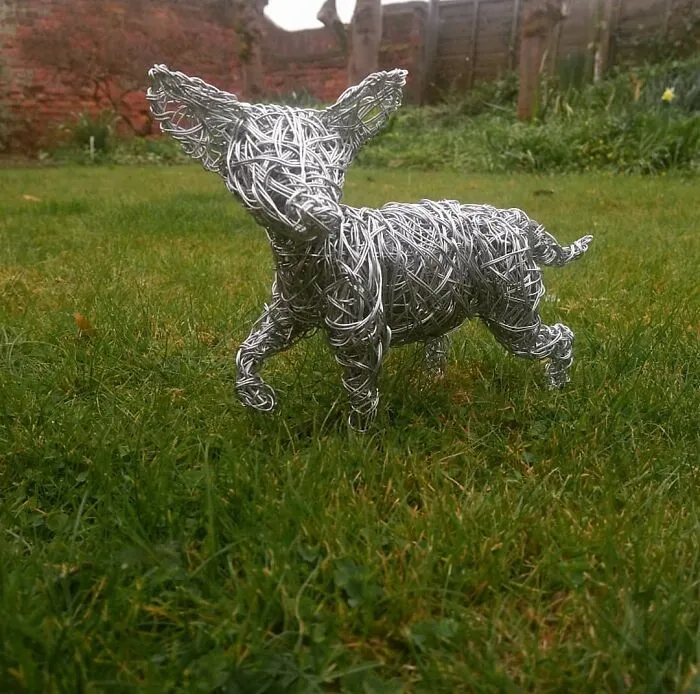 37 Incredible Animal Sculptures Created Out Of Galvanized Wire By This Norfolk-Based Artist