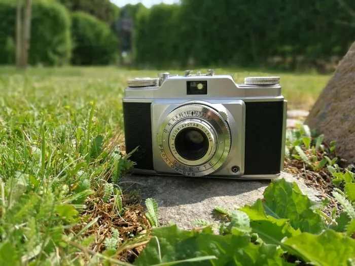 A Camera My Grandpa Bought For 100 Dollars In 1953, Today It Would Have Cost Almost 2000 Dollars