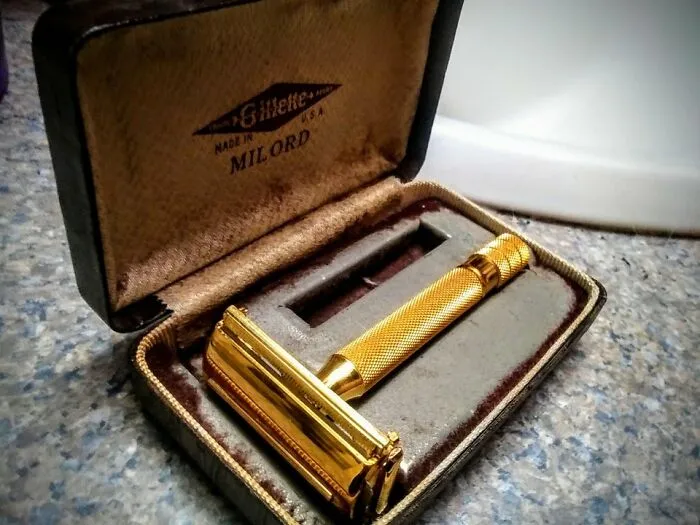 My Grandpa's Razor I Inherited, Used To Shave With Him (W/Out Razor In) When Little. 25ish Yrs Later I'm Here, Cleaned It Up And Threw New Razor In. 1940's Gold Plated De