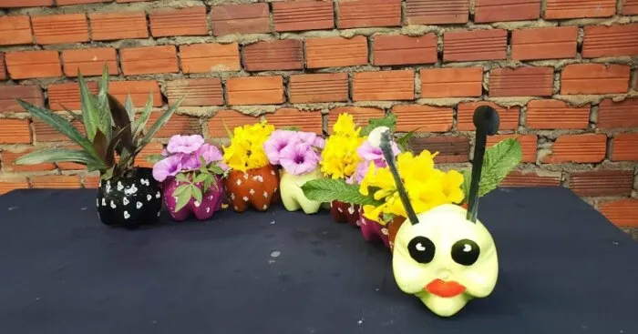 Here Is My Idea Of Recycling Plastic Bottles For Beautiful Worm Shaped Gardens