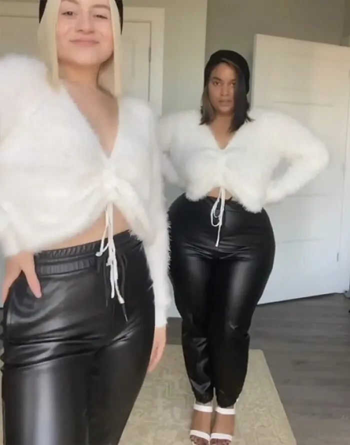 Two Friends Demonstrate How The Same Outfit Looks On Their Different Body Types (36 New Pics)