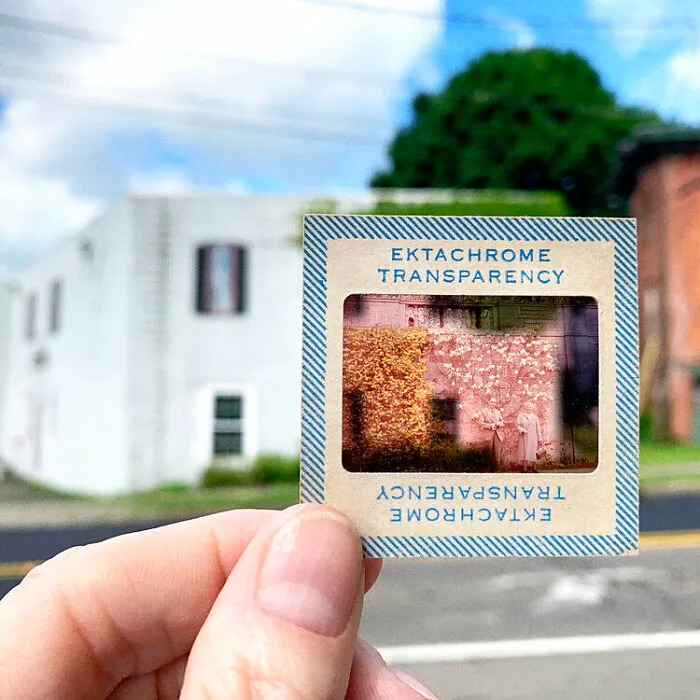 Photographer Uses Her Dad’s Old Slides To Create A Nostalgic Photo Series (31 Pics)