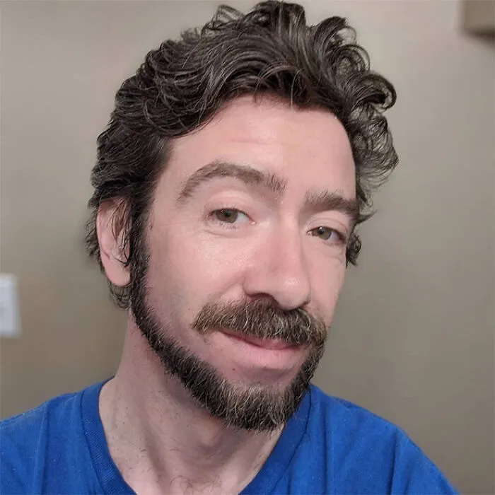 30 hombres que decidieron hacerse la barba con el estilo 'cola de mono'