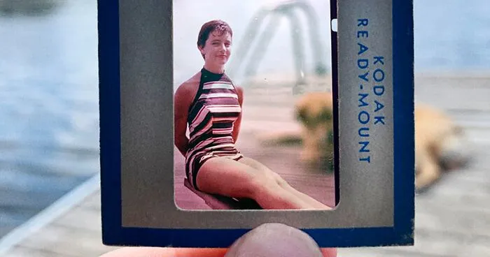 Photographer Uses Her Dad’s Old Slides To Create A Nostalgic Photo Series (31 Pics)