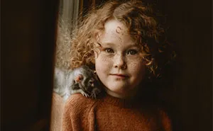 An Adorable Photoshoot Of A Girl And Her Pet Rat Named Disco Bacon By Andrea Martin