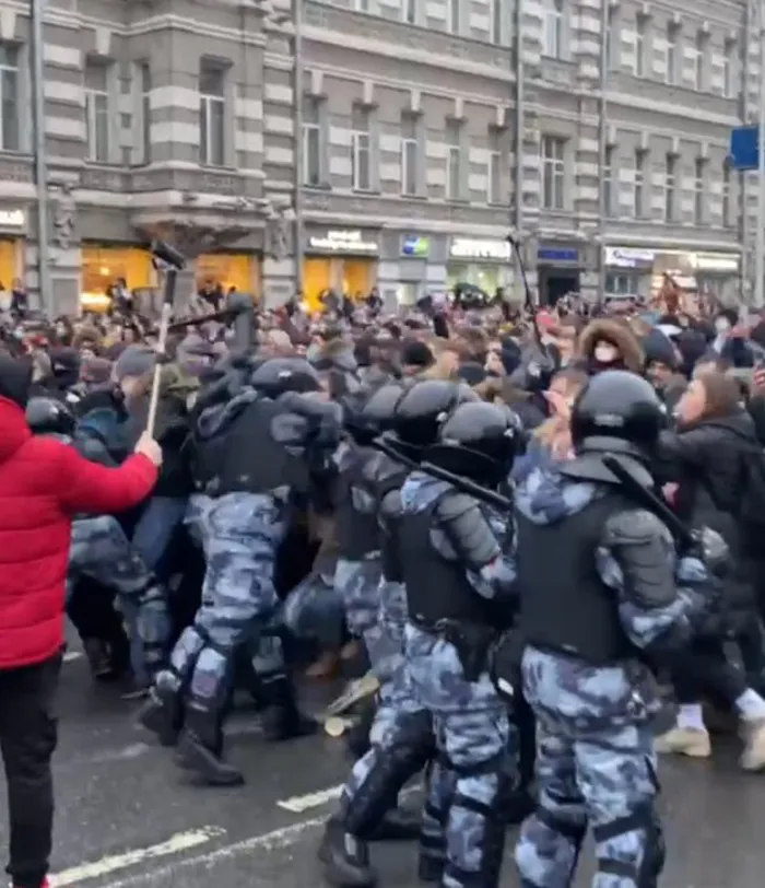 27 Photos Capturing The Massive Anti-Corruption Protests That Are Currently Happening In Russia
