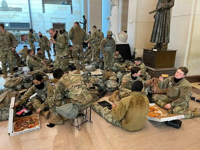 15 Pics That Show How The Level Of Security In The Capitol Has Changed