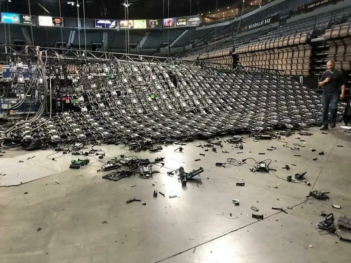 When A 300k Wall Of Monitors Falls Over