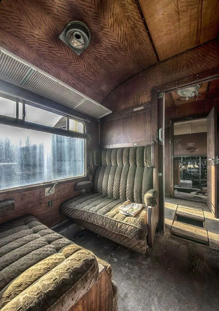 Tren Orient Express de los años 30 abandonado