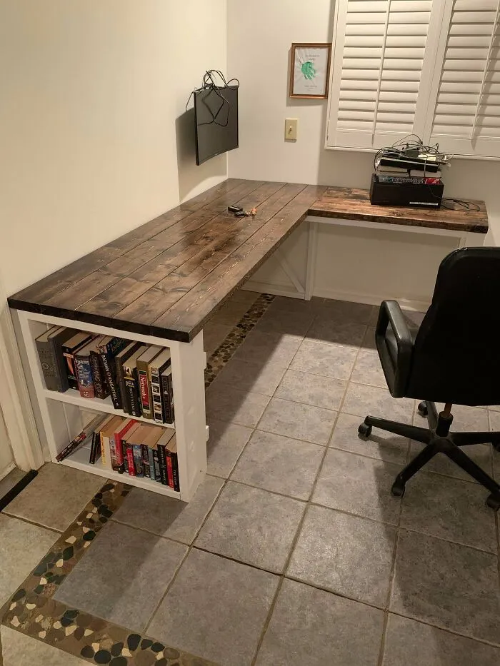 Finally Got Around To Finishing My First Real Desk, I’m Super Proud