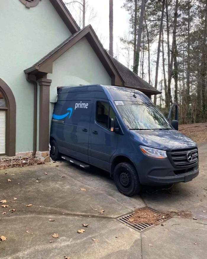 Amazon Speedy Delivery, Right To Your Living Room