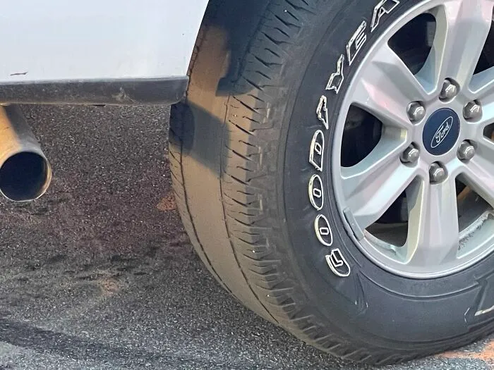 Expecting Snow And Ice Statewide Tomorrow. Cs “.. And Don’t Try To Sell Me New Tires - Don’t Need Them!”