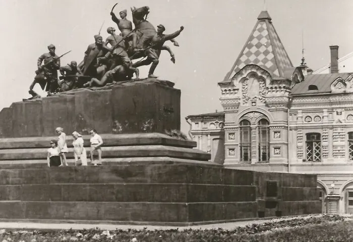 My Grandpa Loved Taking Pictures Of Life In The Soviet Union, Here Are Some Of His Best Snaps