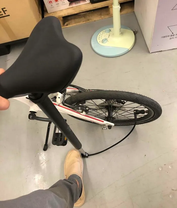 El asiento de mi bicicleta también  es una bomba de aire