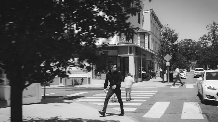 Street Shots That I Took From Mr. Robot’s Season 4 (39 Pics)