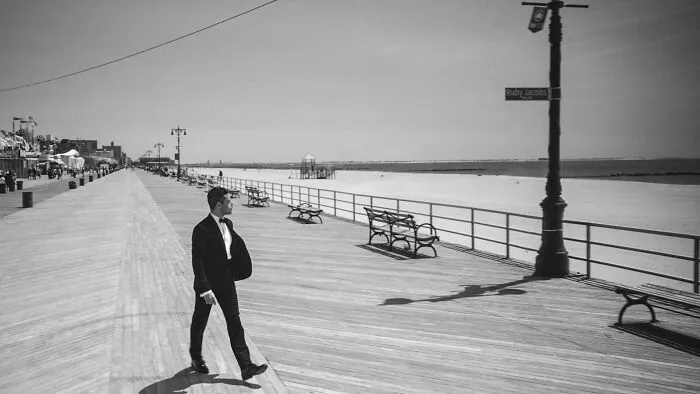 Street Shots That I Took From Mr. Robot’s Season 4 (39 Pics)