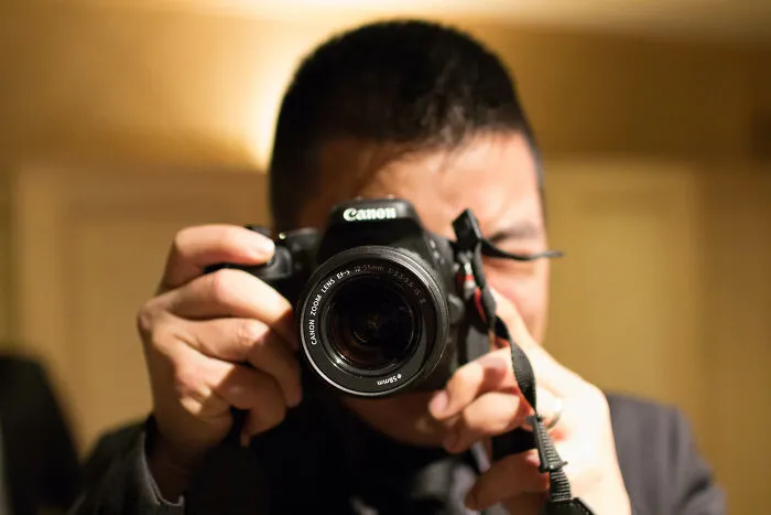 'This Ends In Divorce': 39 Wedding Industry Workers Share The Moment They Saw Red Flags Fly Above The Bride And Groom