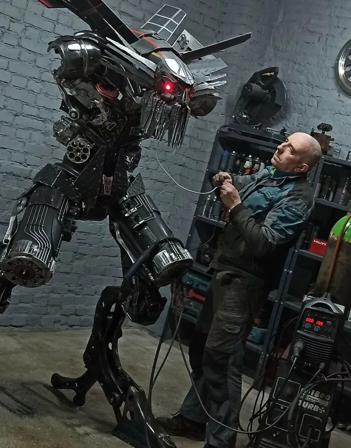 This Artist From Poland Uses Scrap Metal To Create These Fascinating Sculptures Inspired By Popular Movies (44 Pics)