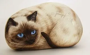 Artist Turns Rocks Into Incredible Animal Paintings (30 Pics)