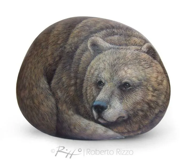 Artist Turns Rocks Into Incredible Animal Paintings (30 Pics)