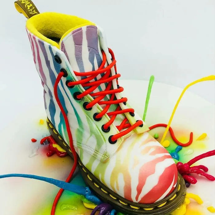30 Beautiful And Realistic Cakes By This UK-Based Baker