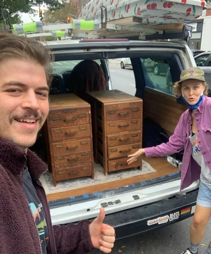 ¡Estas dos bellezas están oficialmente fuera del mercado!