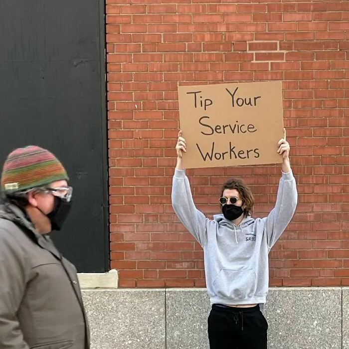 ‘Dude With Sign' Has 7.4 Million Followers For Protesting Annoying Everyday Things With Funny Signs (40 New Pics)