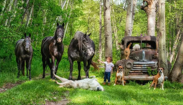 I Created A Photo Project Called "Farmily" Where I Capture Families And All Their Animals (30 Pics)