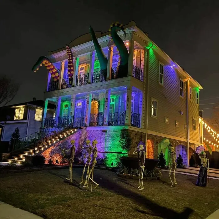 New Orleans Got Creative For This Year's Mardi Gras And Celebrated It With House Floats (62 Pics)