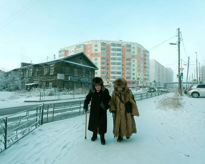 Este fotógrafo capta la vida de los habitantes de Yakutia, donde hace tanto frío que alcanzan -50ºC (35 fotos)