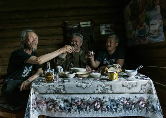 Este fotógrafo capta la vida de los habitantes de Yakutia, donde hace tanto frío que alcanzan -50ºC (35 fotos)