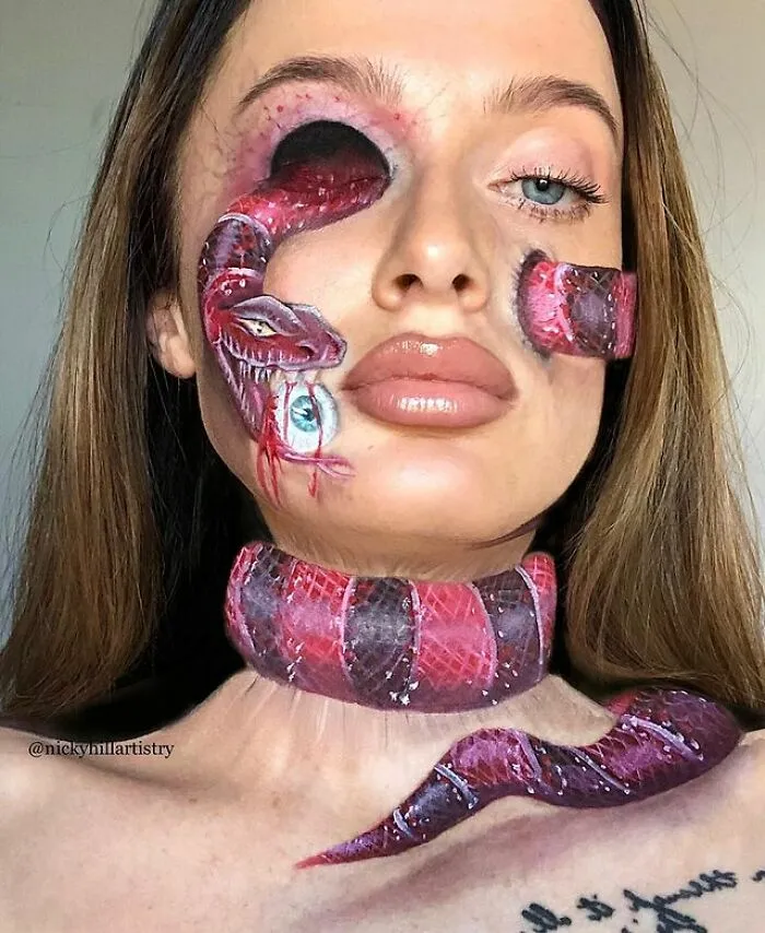 This Makeup Artist Transforms Herself Into Almost Anyone And Anything, And Here Are 30 Pics