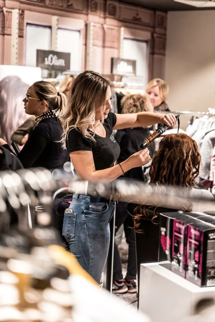 30 Cosas que hacen los clientes en las peluquerías, para alegría o disgusto de los peluqueros