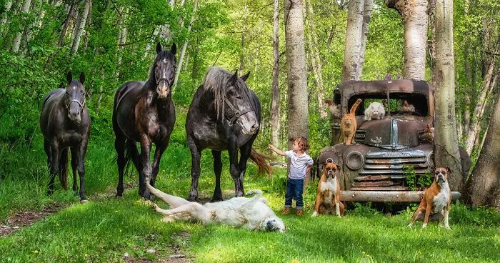 I Created A Photo Project Called "Farmily" Where I Capture Families And All Their Animals (30 Pics)