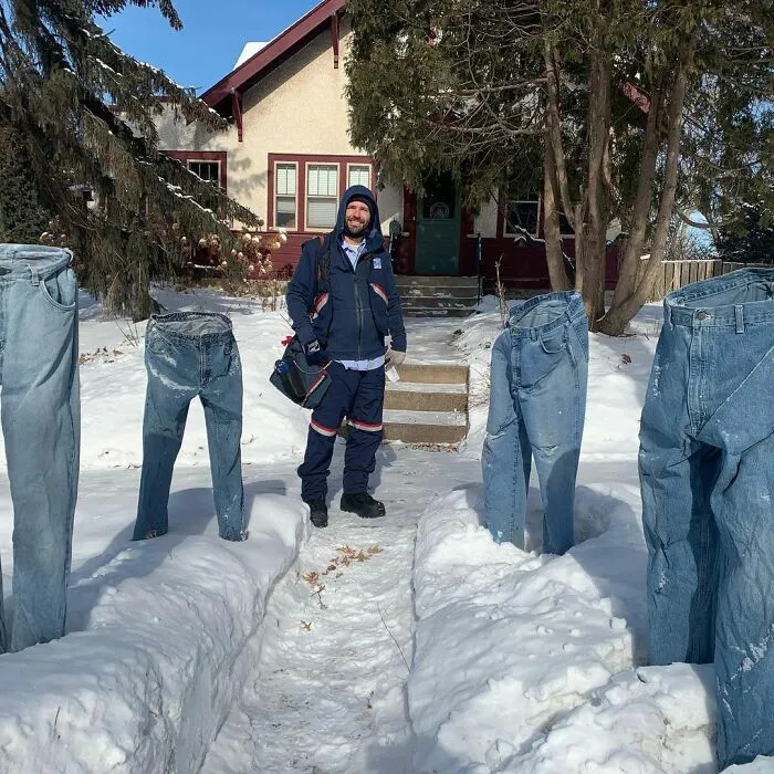 People Are Freezing Their Pants And Other Clothes And It Looks Like The Coolest Science Experiment (40 Pics)