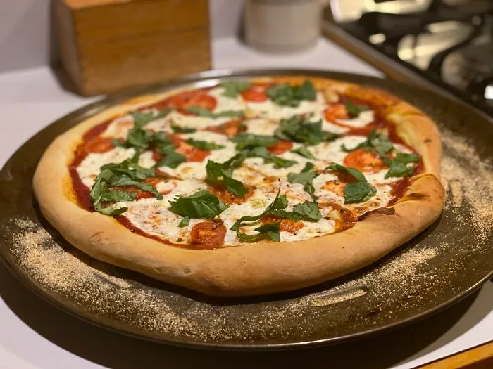 Can’t Go Wrong With A Good Pizza!!!  Traditional Margherita♥️