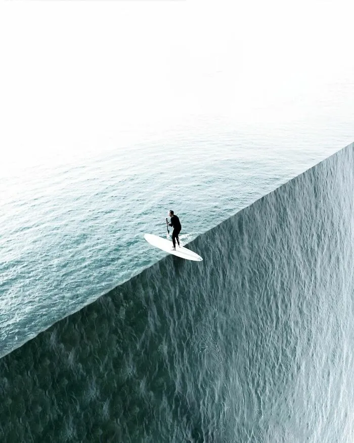 Malaysian Artist Creates Surrealistic Art That Shows What The "Corner Of The Planet" Would Look Like In These 11 Pictures