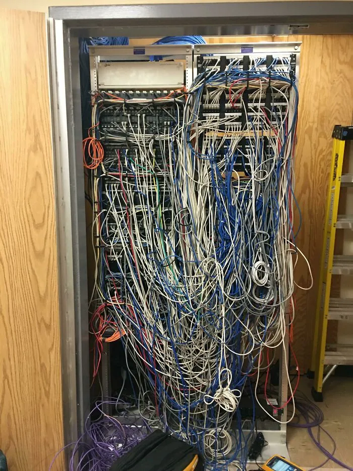 No trabajo en tecnología. Mi hospital tiene algunos problemas ocasionales con la red... Finalmente he descubierto el problema