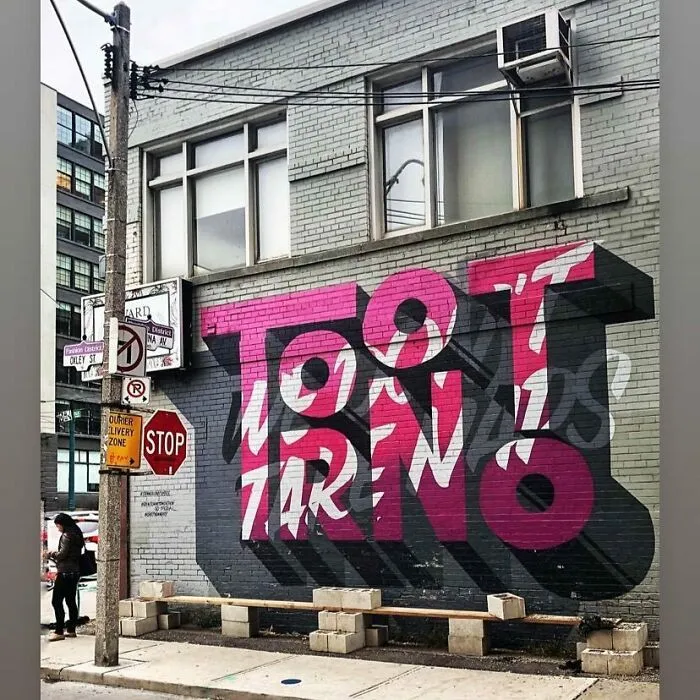 I Live In Tootrno