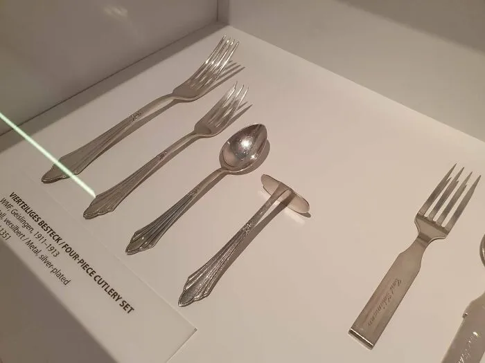 What Is The Use Of This Fourth Piece Of Cutlery I've Seen In A German Museum?