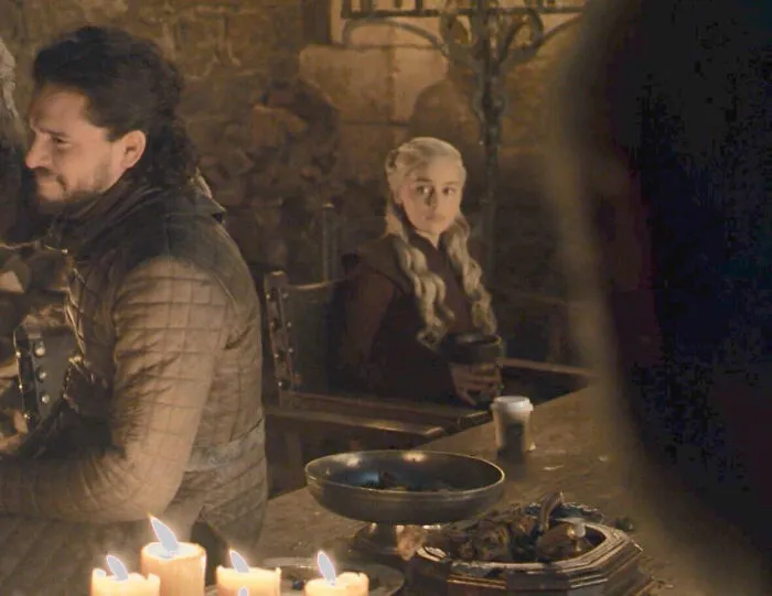 In Game Of Thrones S8e4 Dany’s Chalice Is Just A Starbucks Coffee Cup