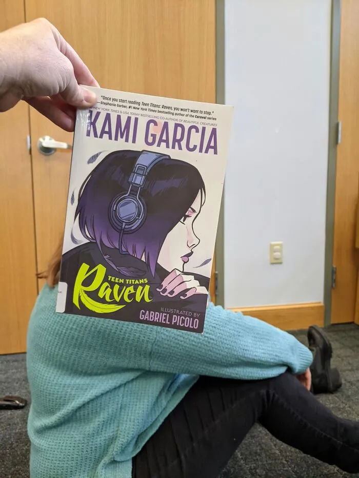30 Of The Best Responses To The #Bookface Challenge