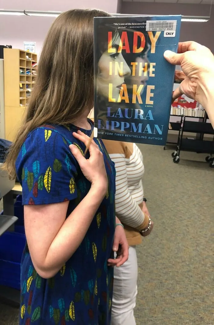 30 Of The Best Responses To The #Bookface Challenge