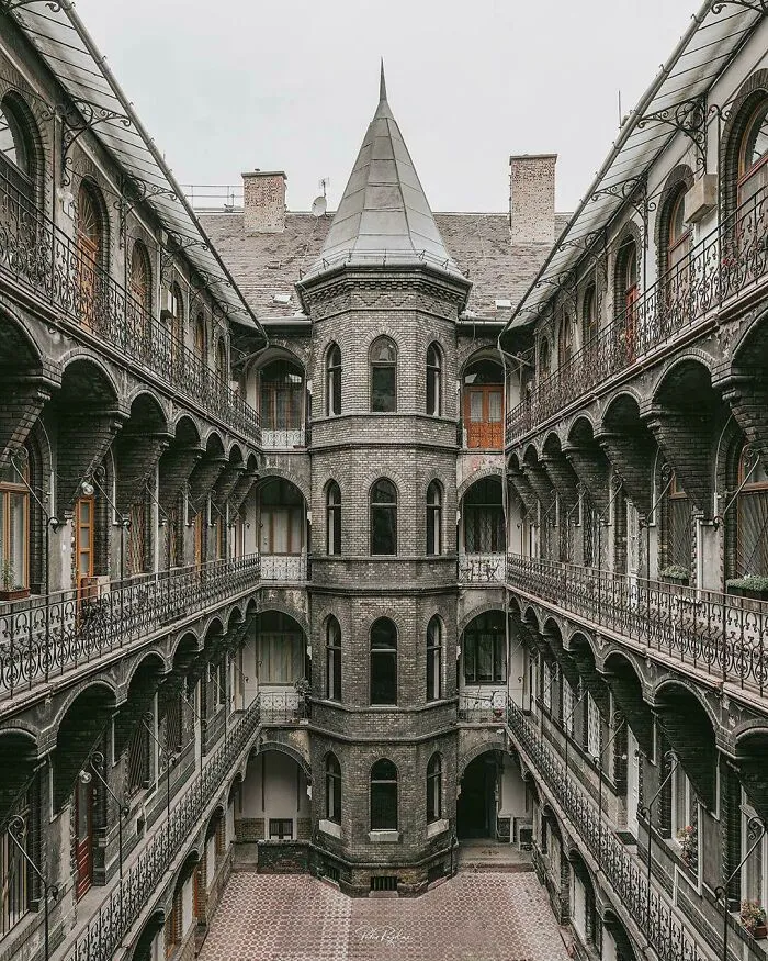 Casa neogótica en Budapest, alrededor de 1894