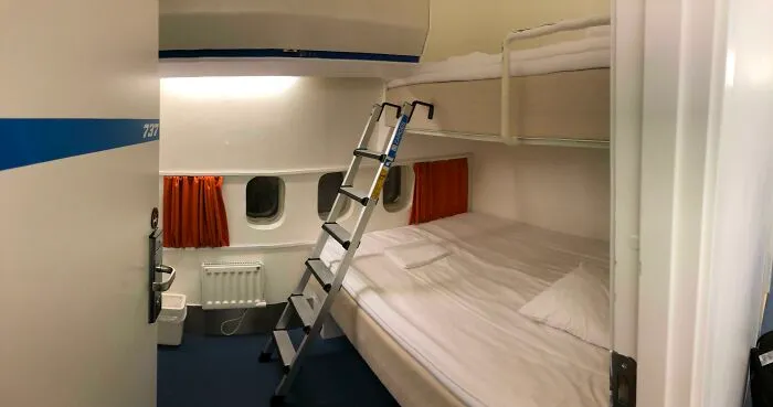 Me alojé en un Boeing 747 convertido en hostal en el aeropuerto de Arlanda, Suecia