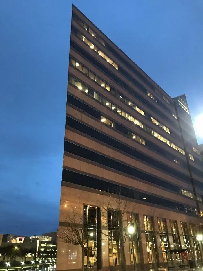 Edificio medio renderizado