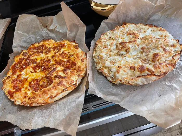 Crispy Cheesy Pan Pizza!