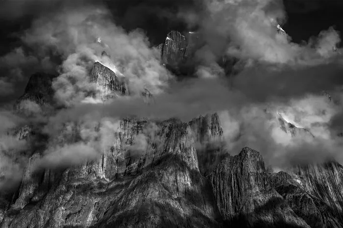 I Hiked 120 Miles Through The Karakoram Range To Photograph The World's Most Dangerous Peaks (13 Pics)