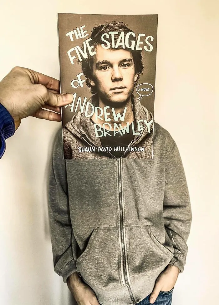 30 Of The Best Responses To The #Bookface Challenge