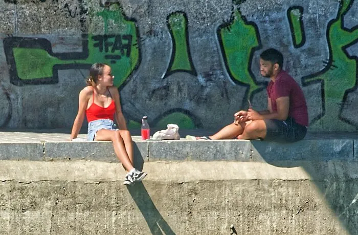 Estas mujeres comparten momentos en que los hombres las intimidaron sin ser conscientes de ello (42 historias)